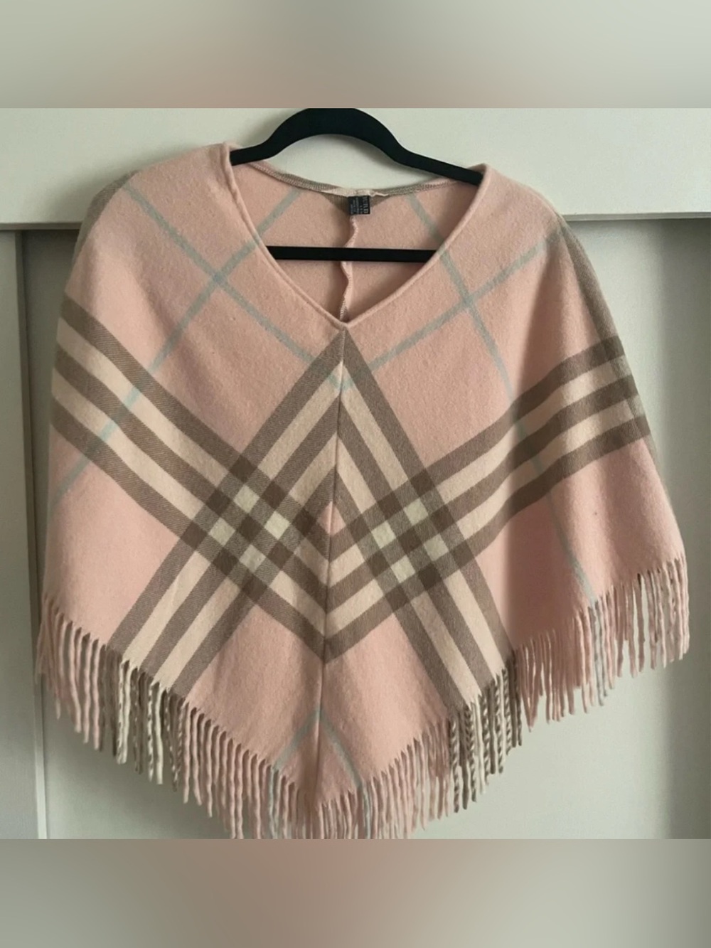 Burberry authentic pale pink poncho EUC